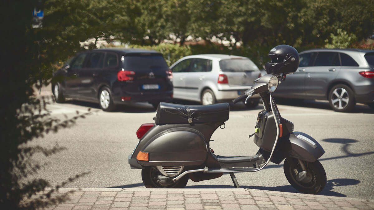 Alquiler de scooter vs. alquiler de coche en Madeira